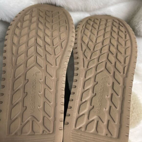 Kookaburra by Ugg suede olive green short boots with shearling and faux … - Picture 6 of 12